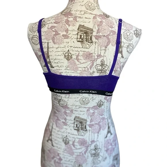 Authentic Calvin Klein Workout Bra - Picture 6 of 8